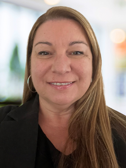  Julie Feaunati